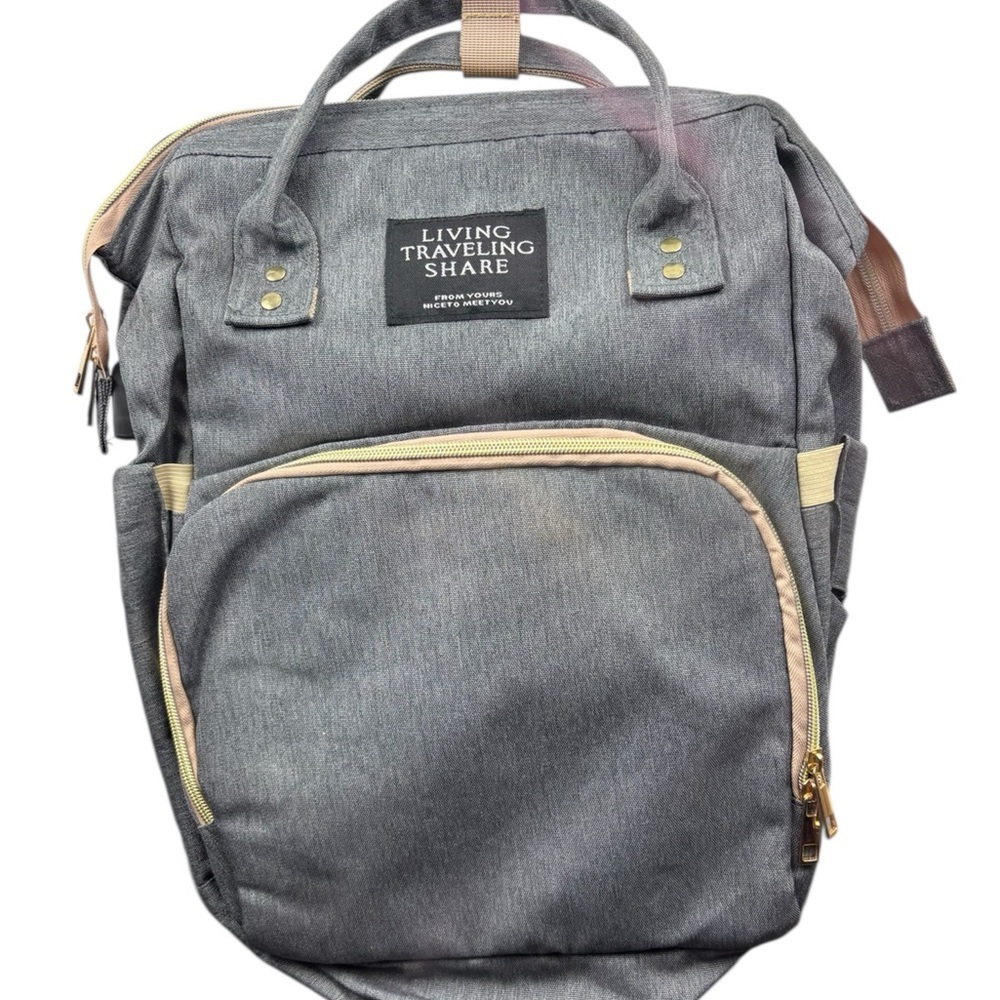 Living Traveling Share Baby Backpack Gray with Built in Bassinet/Crib